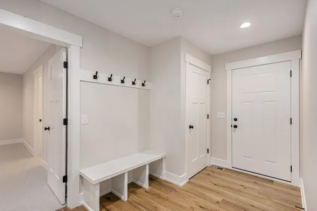 $679,900 | 5577 Timberstone Lane, West Olive, MI 49460