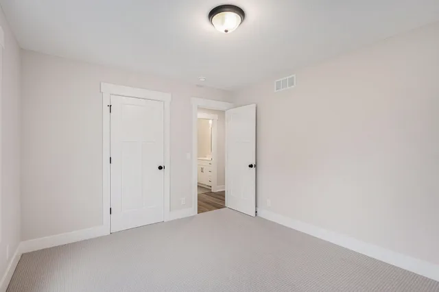 $679,900 | 5577 Timberstone Lane, West Olive, MI 49460