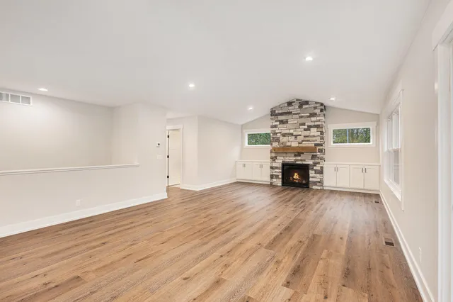 $679,900 | 5577 Timberstone Lane, West Olive, MI 49460