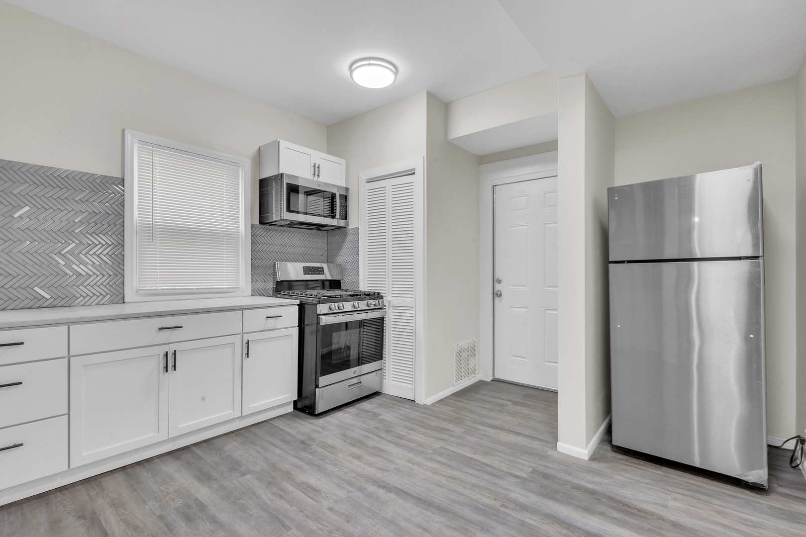 43 North Menard Avenue Chicago, IL 60644 - Photo 20 of 25