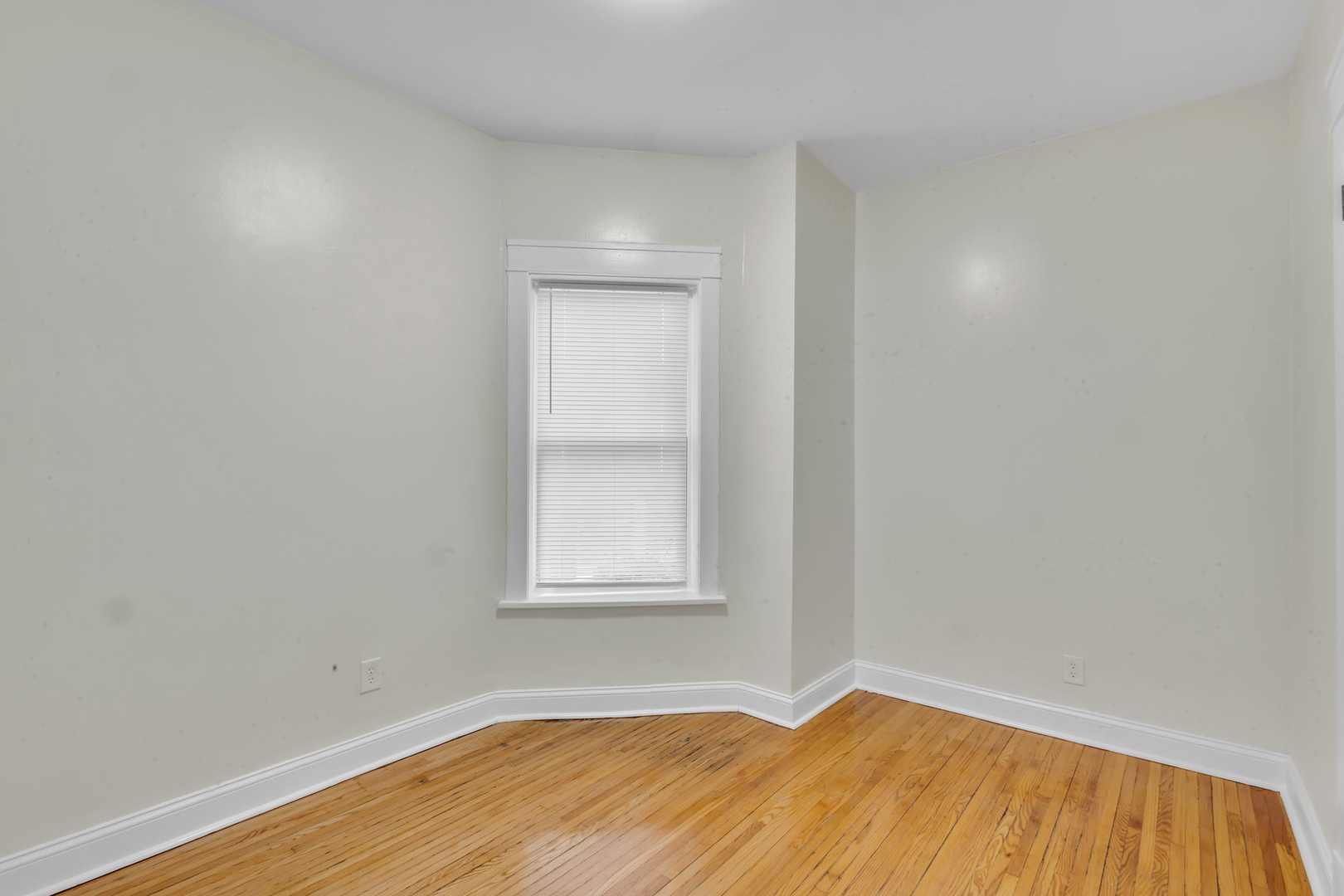 43 North Menard Avenue Chicago, IL 60644 - Photo 5 of 25