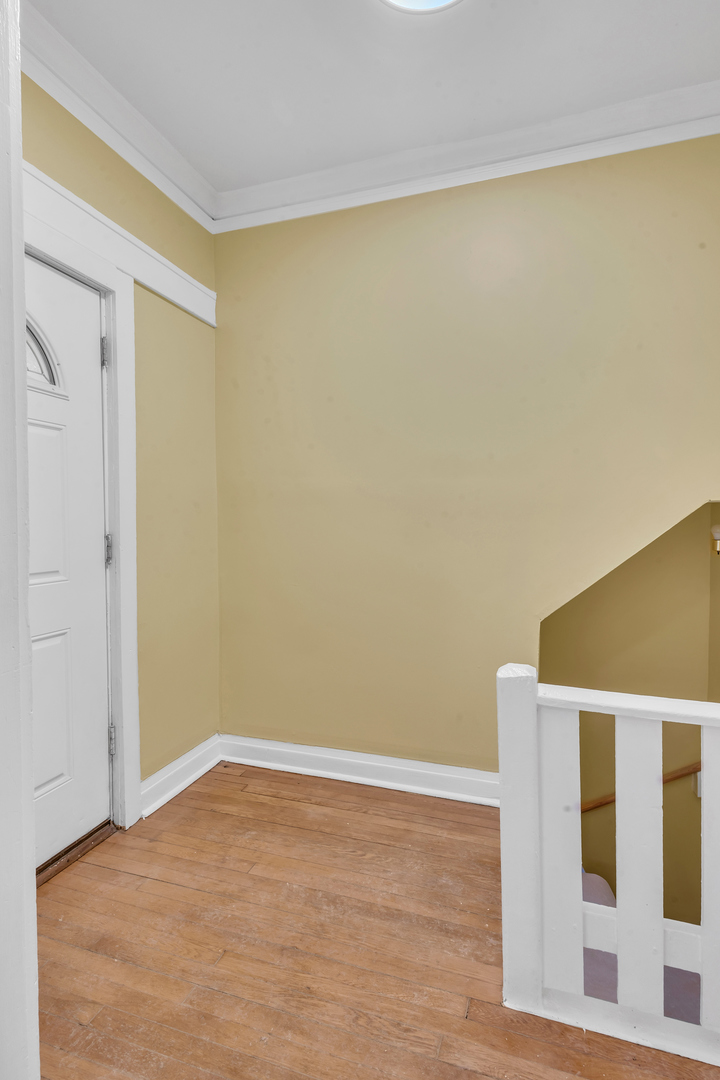 43 North Menard Avenue Chicago, IL 60644 - Photo 10 of 25