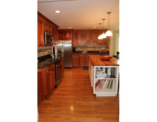 4 Thornberry Road Winchester, MA 01890 - Photo 4 of 18 Gallery Image 4