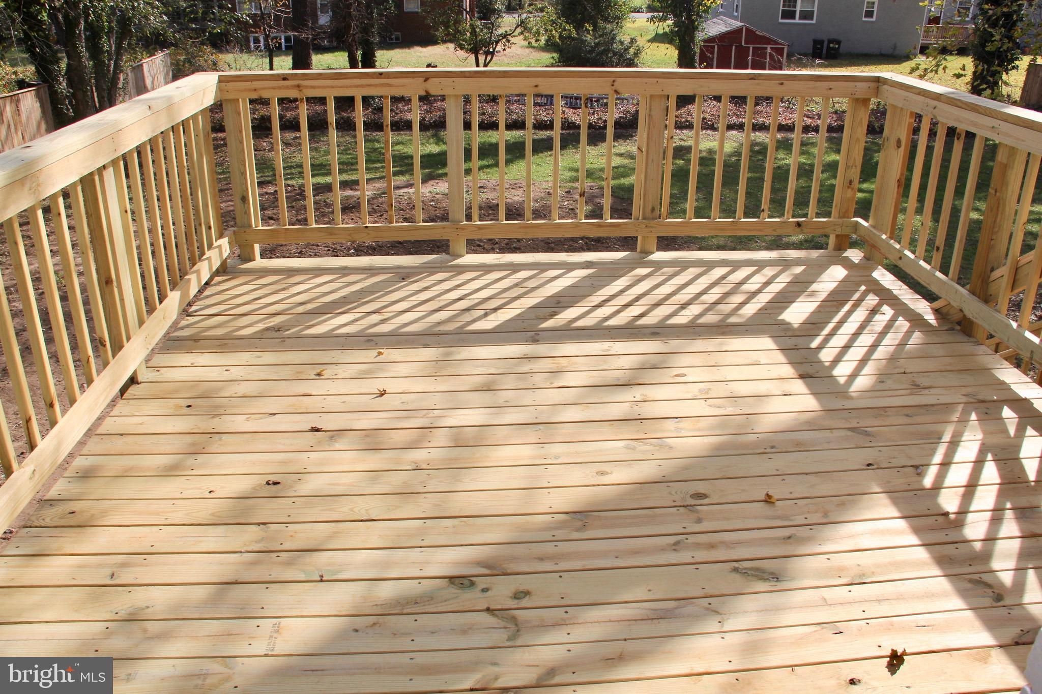 6619 Napoli Road Temple Hills, MD 20748 - Photo 35 of 45 Deck