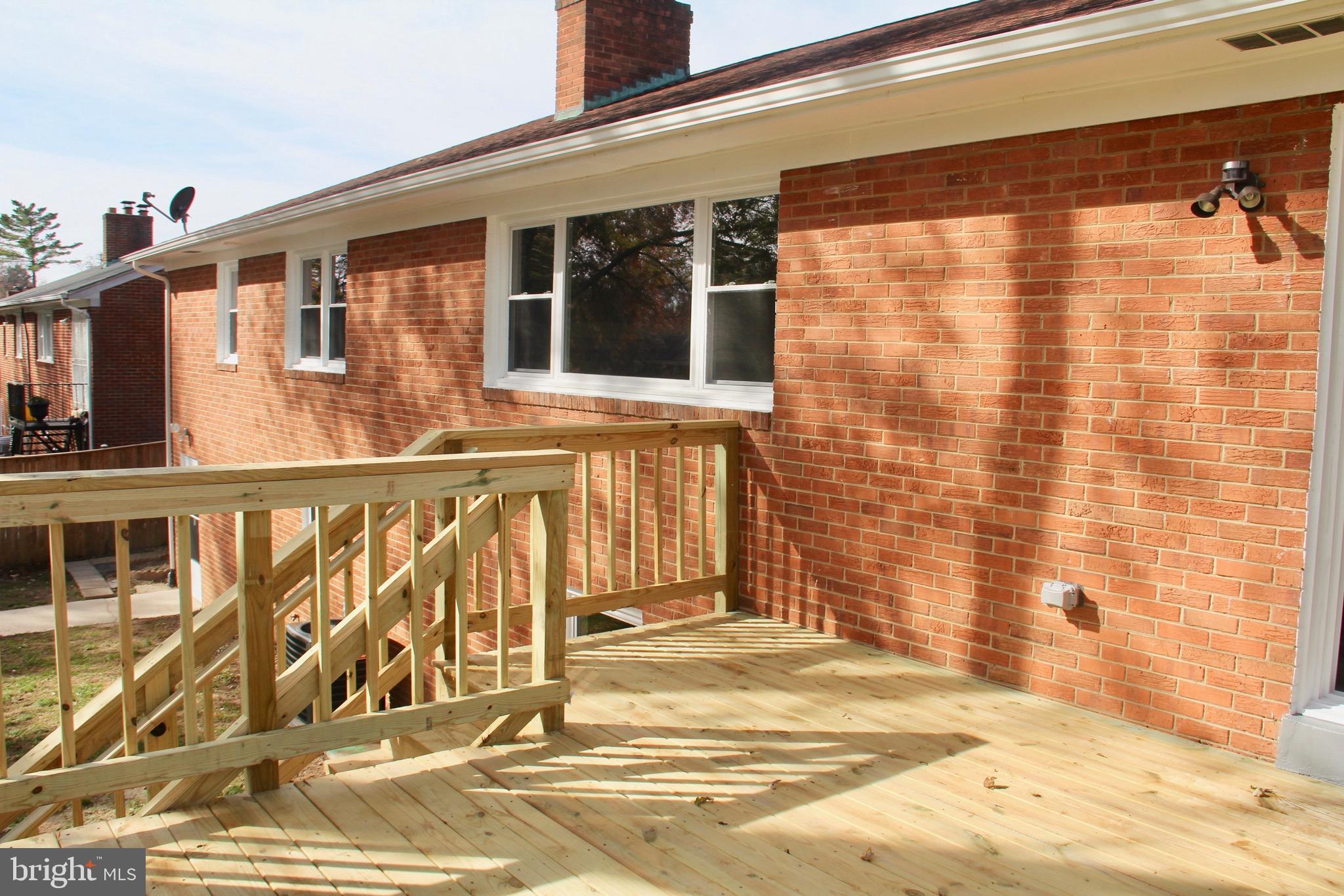6619 Napoli Road Temple Hills, MD 20748 - Photo 42 of 45 Deck view