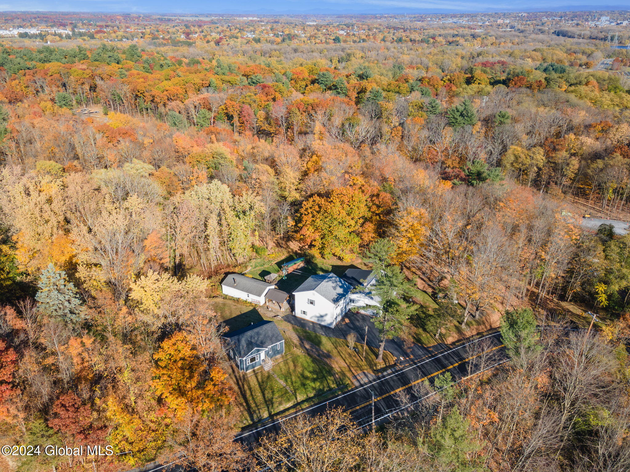 388 Gordon Road Rotterdam, NY 12306 - Photo 23 of 26 25-388GordonRd_25