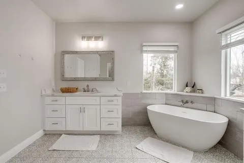 $975,000 | 3417 Park Ridge Boulevard, Fort Worth, TX 76109