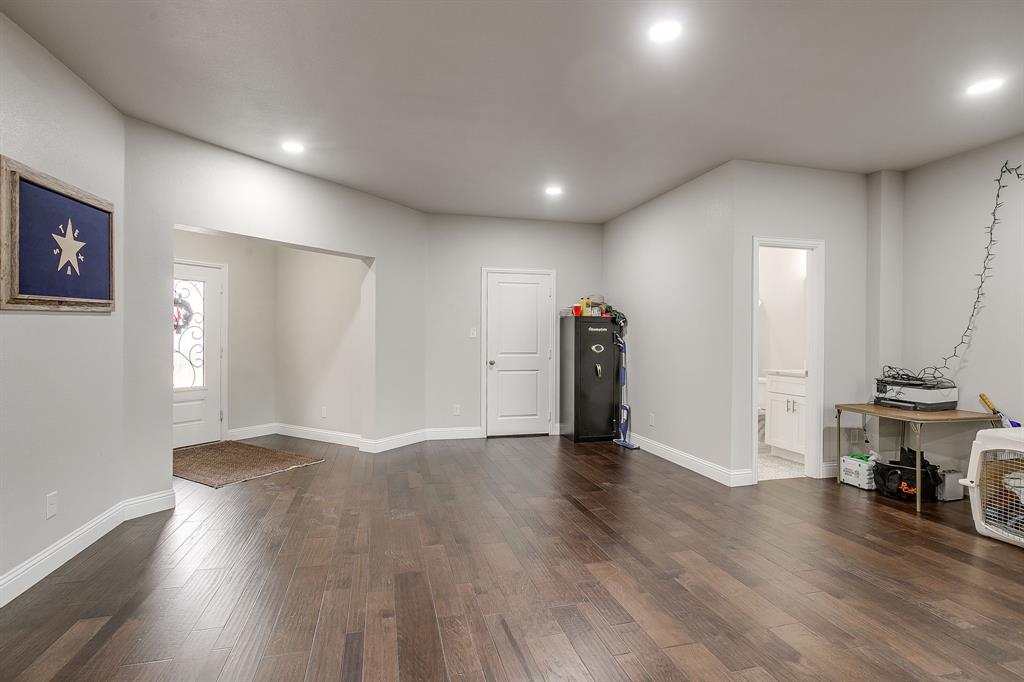 3417 Park Ridge Boulevard Fort Worth, TX 76109 - Photo 4 of 37