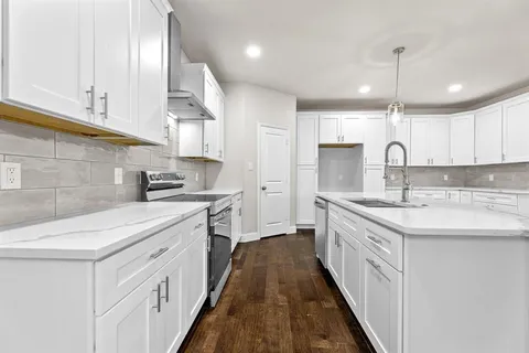 $920,000 | 3417 Park Ridge Boulevard, Fort Worth, TX 76109