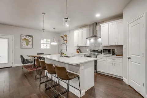 $975,000 | 3417 Park Ridge Boulevard, Fort Worth, TX 76109