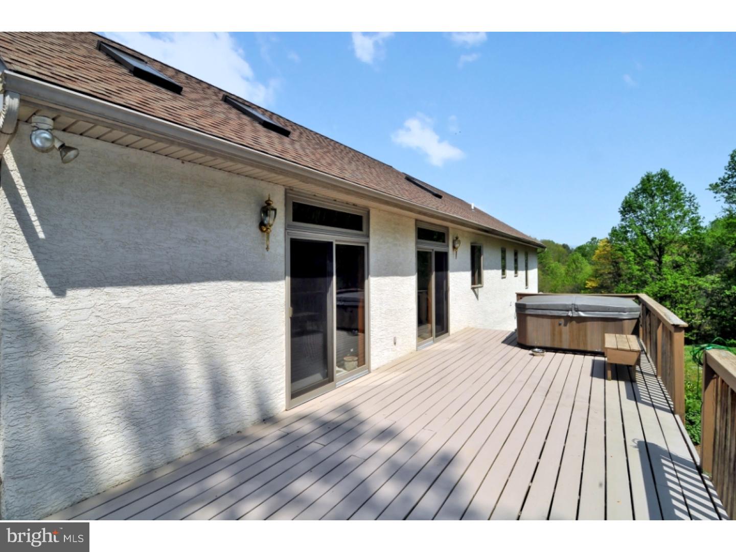231 Jefferis Road Downingtown, PA 19335 - Photo 24 of 25 Deck