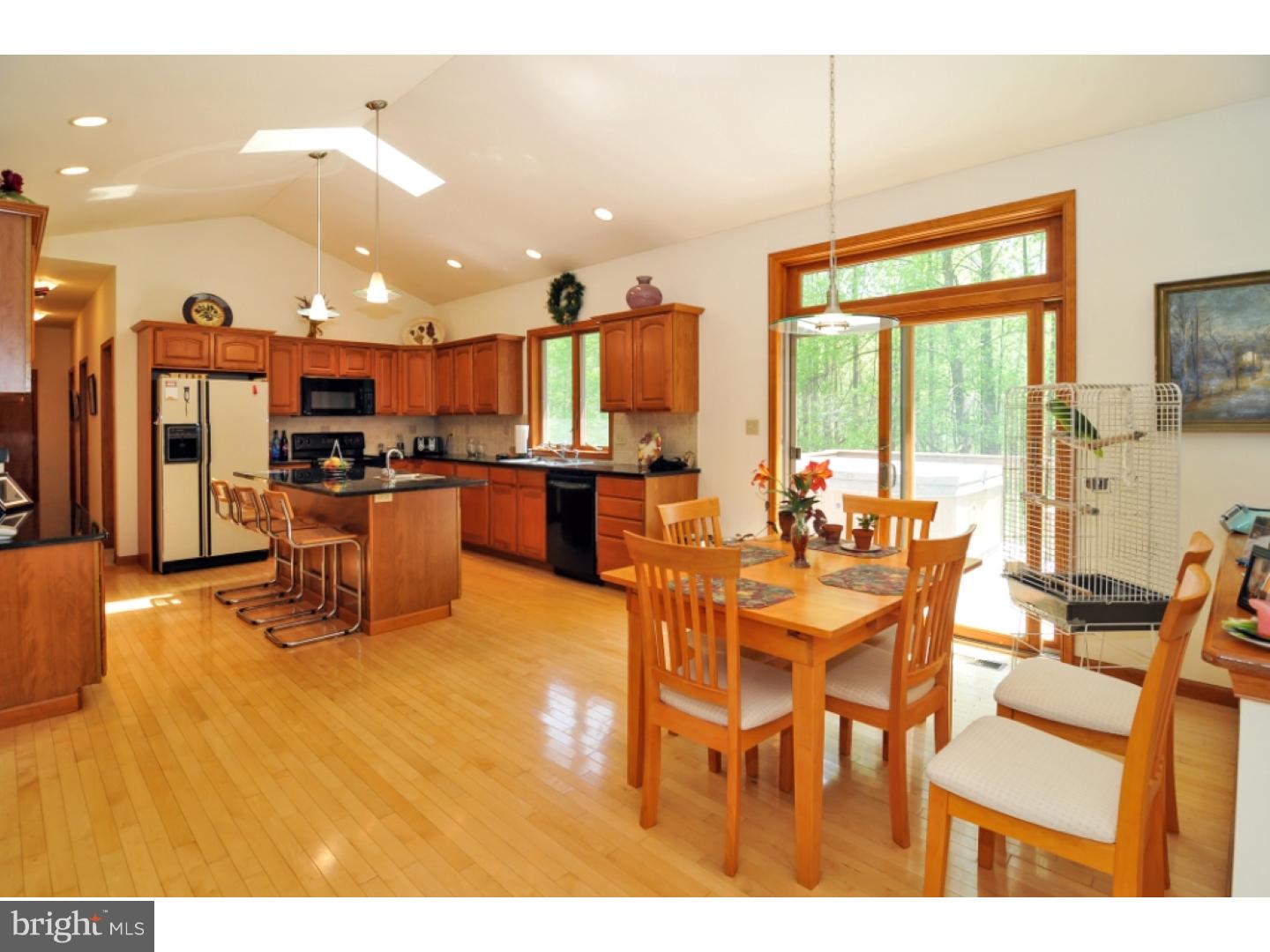 231 Jefferis Road Downingtown, PA 19335 - Photo 7 of 25 Kitchen