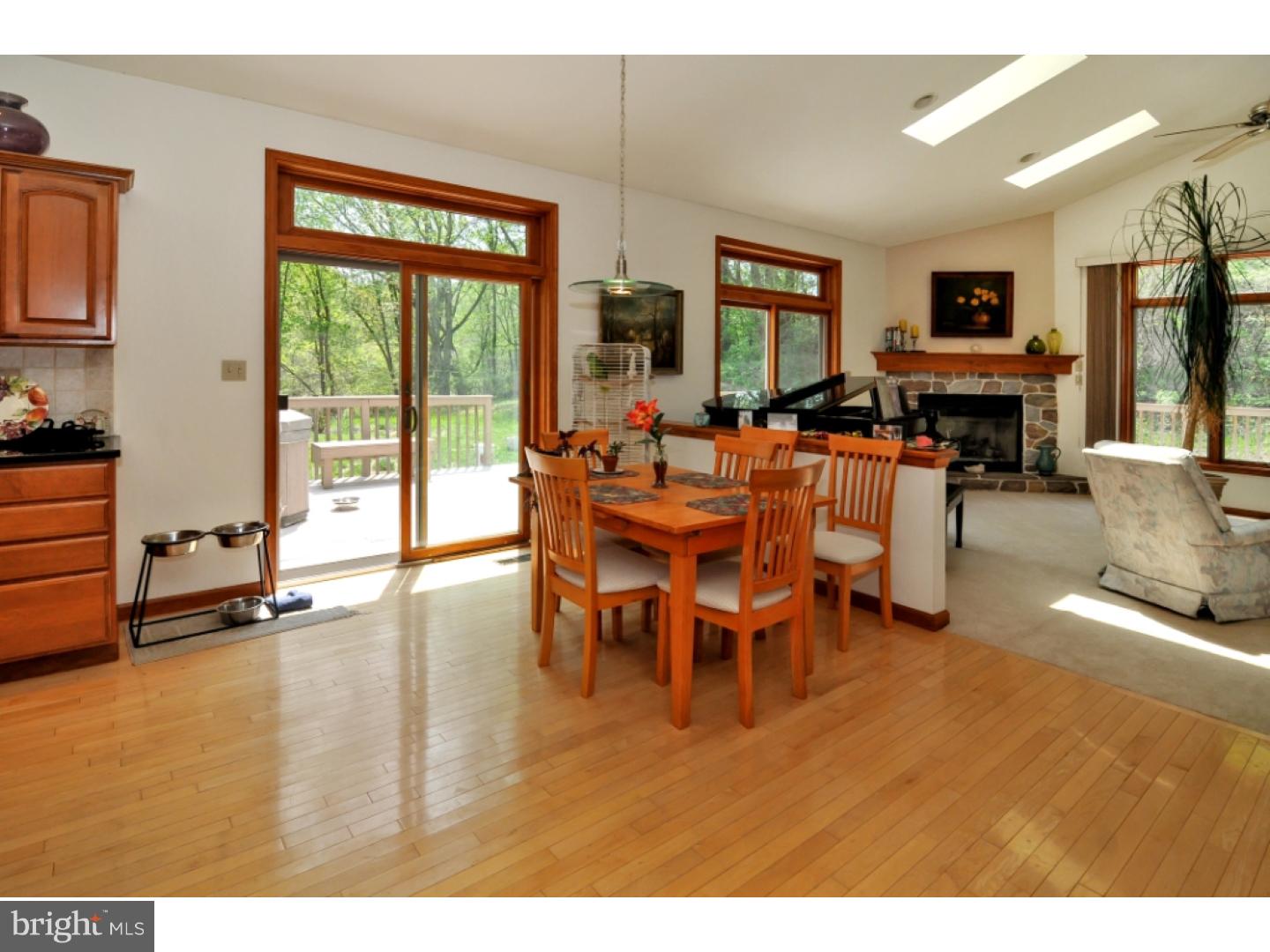 231 Jefferis Road Downingtown, PA 19335 - Photo 8 of 25 Breakfast Room