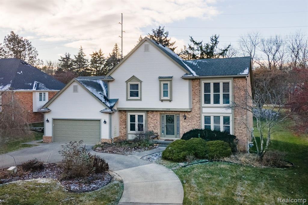 1353 Lomas Verdes Rochester Hills, MI 48306 - Photo 4 of 42