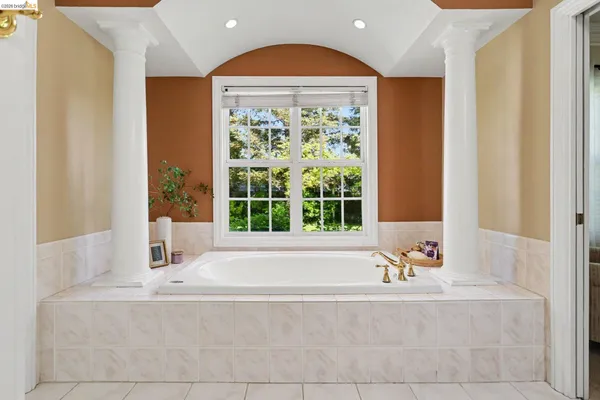 $1,199,000 | 131 Loren Lane, Oakley, CA 94561