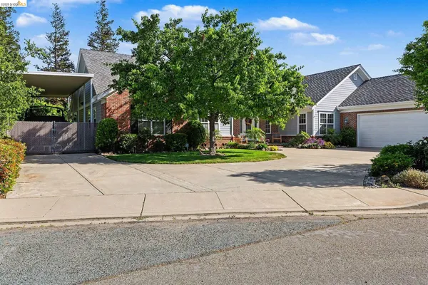 $1,199,000 | 131 Loren Lane, Oakley, CA 94561