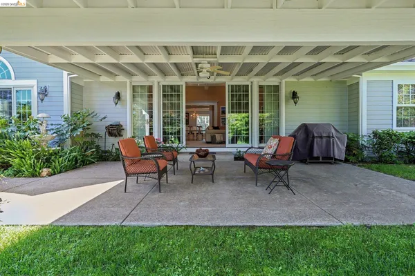 $1,199,000 | 131 Loren Lane, Oakley, CA 94561