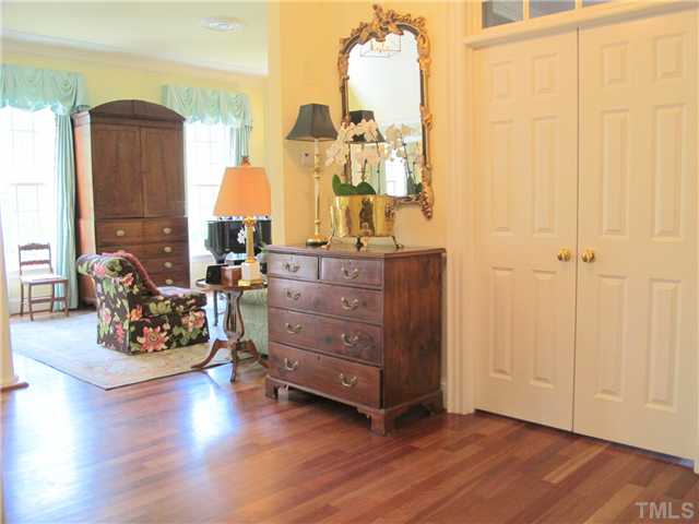 304 Marlowe Road Raleigh, NC 27609 - Photo 9 of 25