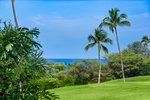 $525,000 | 78-7030 Alii Drive, Unit 301, Kailua-Kona, HI 96740