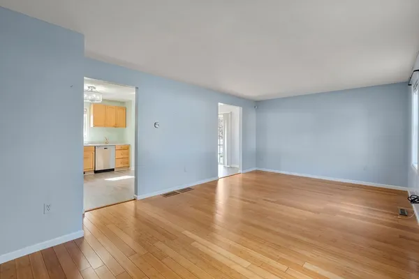 $400,000 | 64 Wilmington Avenue, Springfield, MA 01119