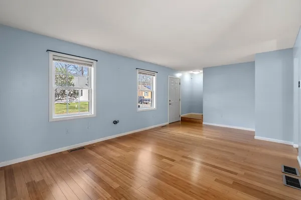 $400,000 | 64 Wilmington Avenue, Springfield, MA 01119