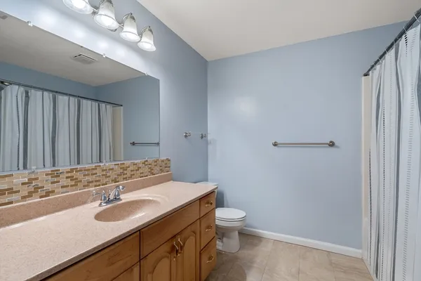 $400,000 | 64 Wilmington Avenue, Springfield, MA 01119