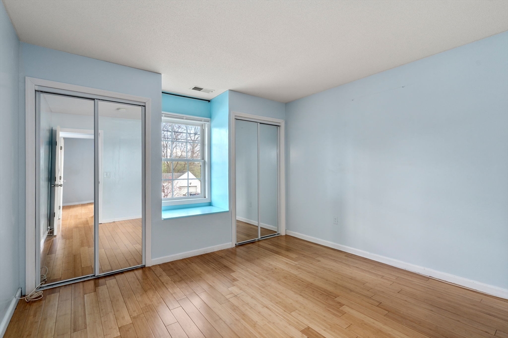 64 Wilmington Avenue Springfield, MA 01119 - Photo 19 of 39