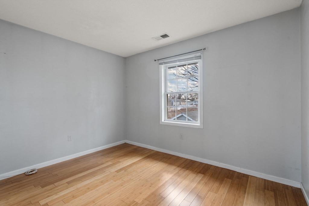 64 Wilmington Avenue Springfield, MA 01119 - Photo 20 of 39