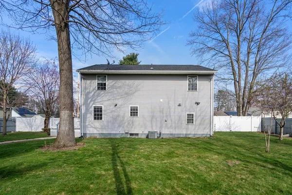 $400,000 | 64 Wilmington Avenue, Springfield, MA 01119