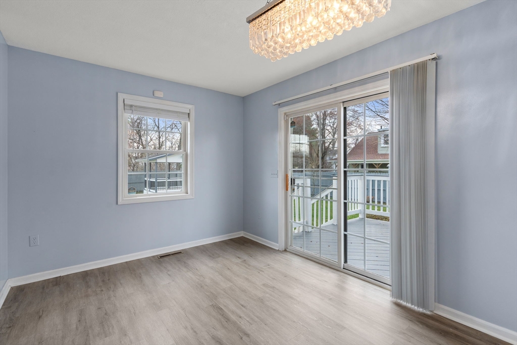 64 Wilmington Avenue Springfield, MA 01119 - Photo 8 of 39