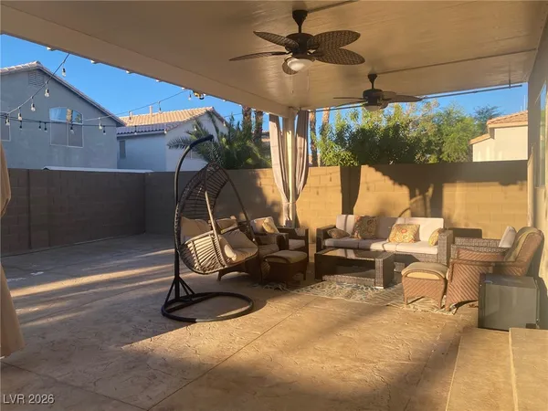 $2,995 | 8540 West Gilmore Avenue, Las Vegas, NV 89129