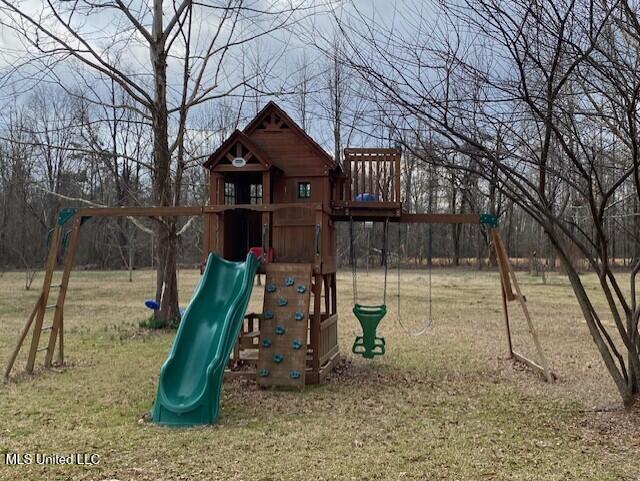 1751 Bell Road Courtland, MS 38620 - Photo 28 of 51 Play ground