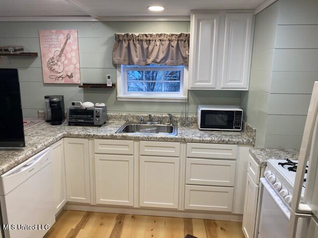 1751 Bell Road Courtland, MS 38620 - Photo 36 of 51 2nd home kitchen