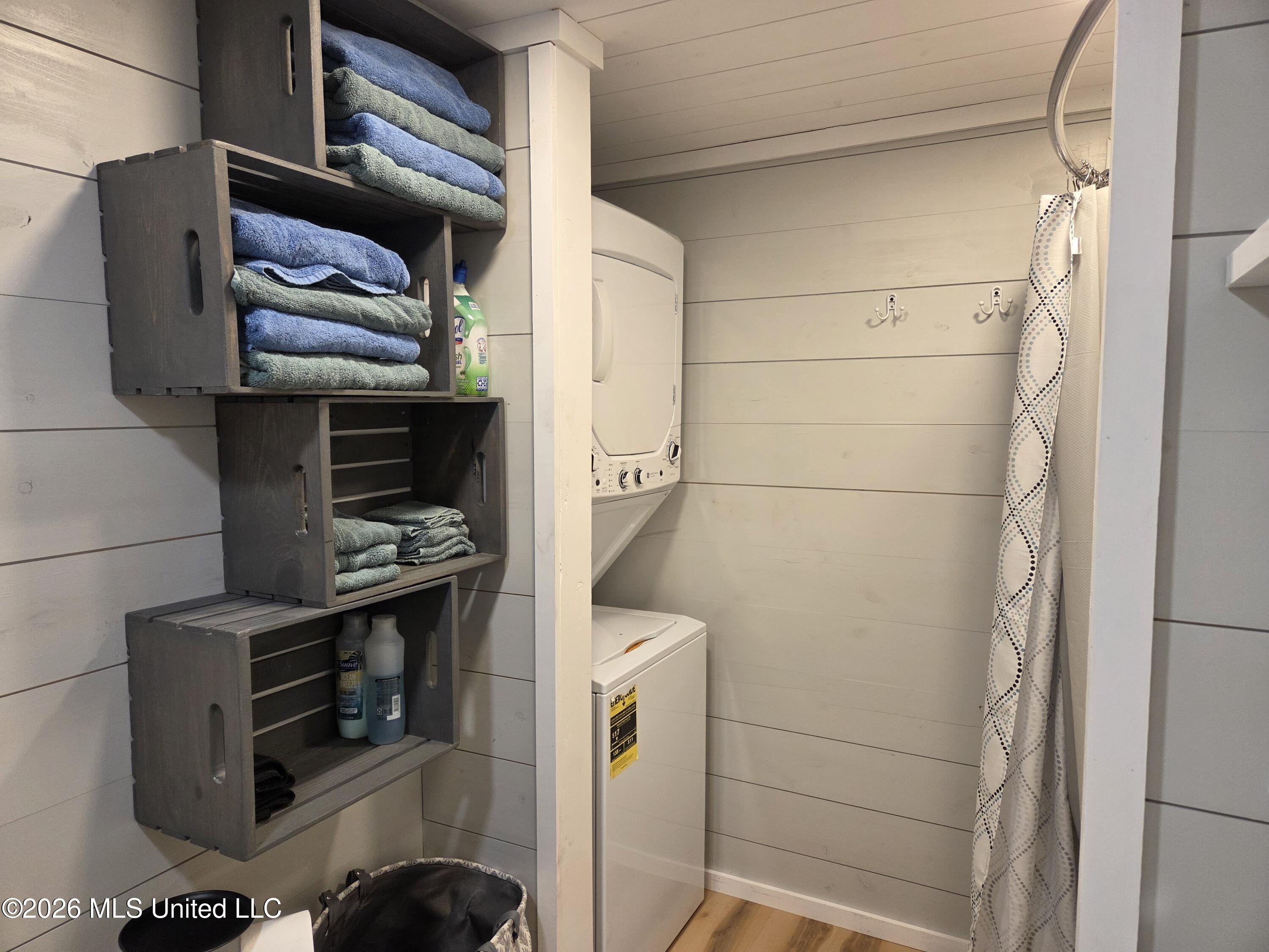 1751 Bell Road Courtland, MS 38620 - Photo 46 of 56 laundry area