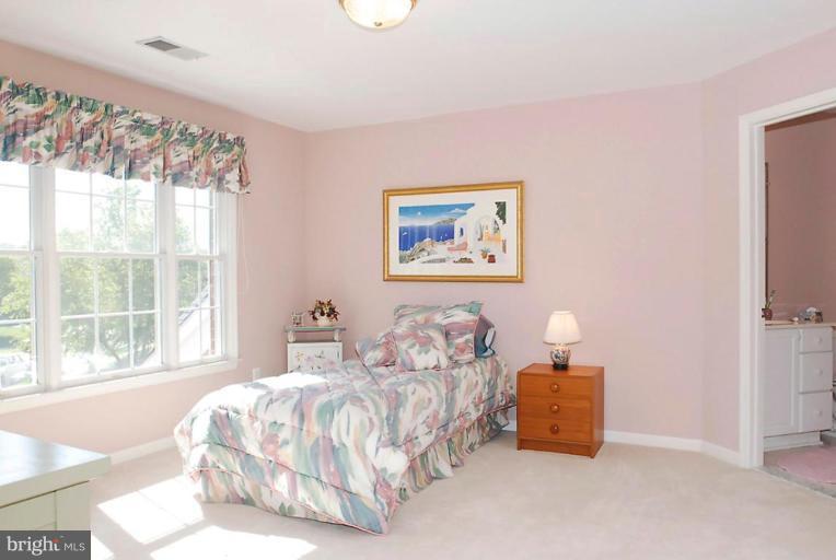 307 Moorefield Road Southwest Vienna, VA 22180 - Photo 22 of 30 Bedroom #2