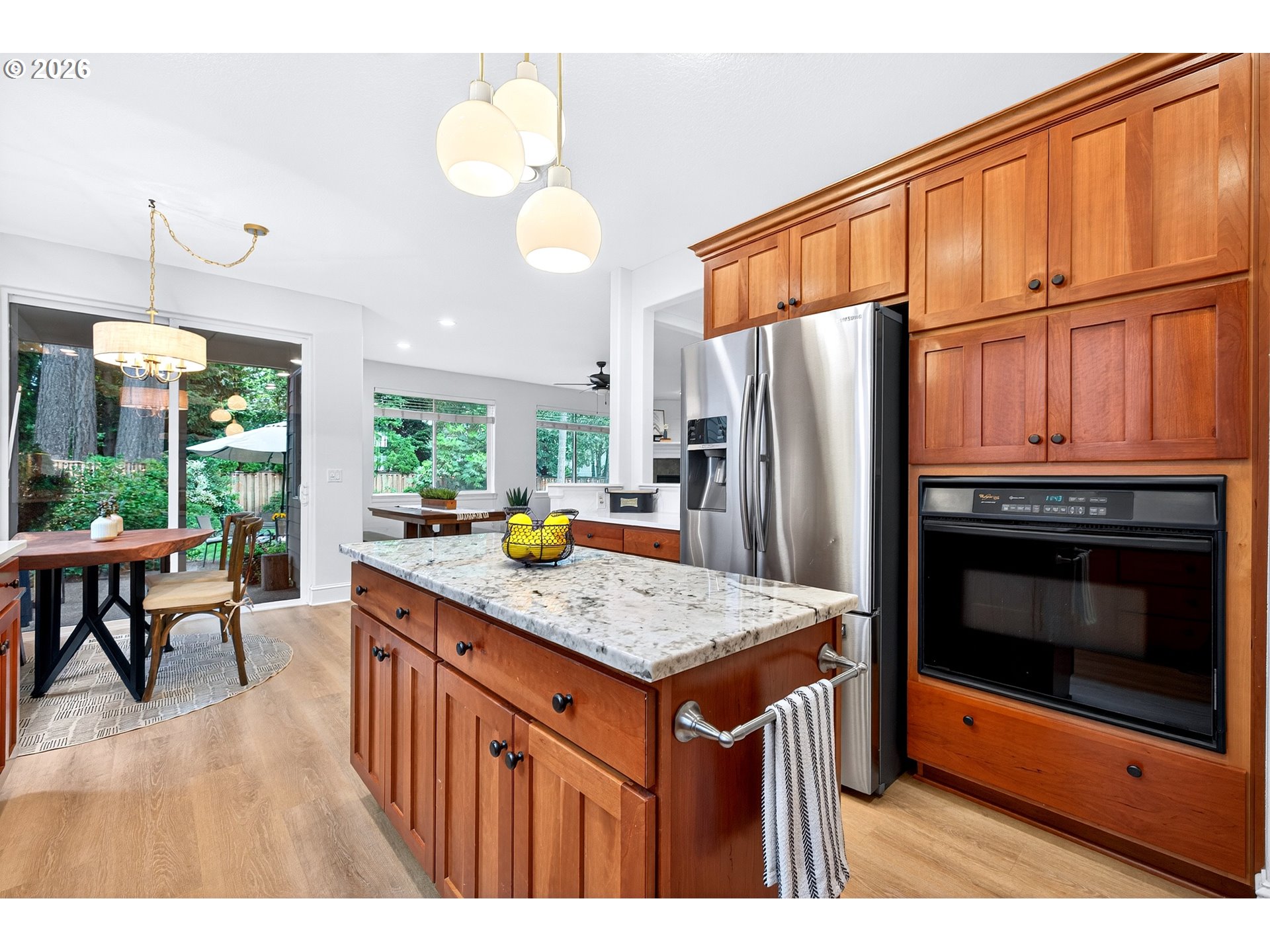 11058 Southwest Oneida Street Tualatin, OR 97062 - Photo 11 of 48
