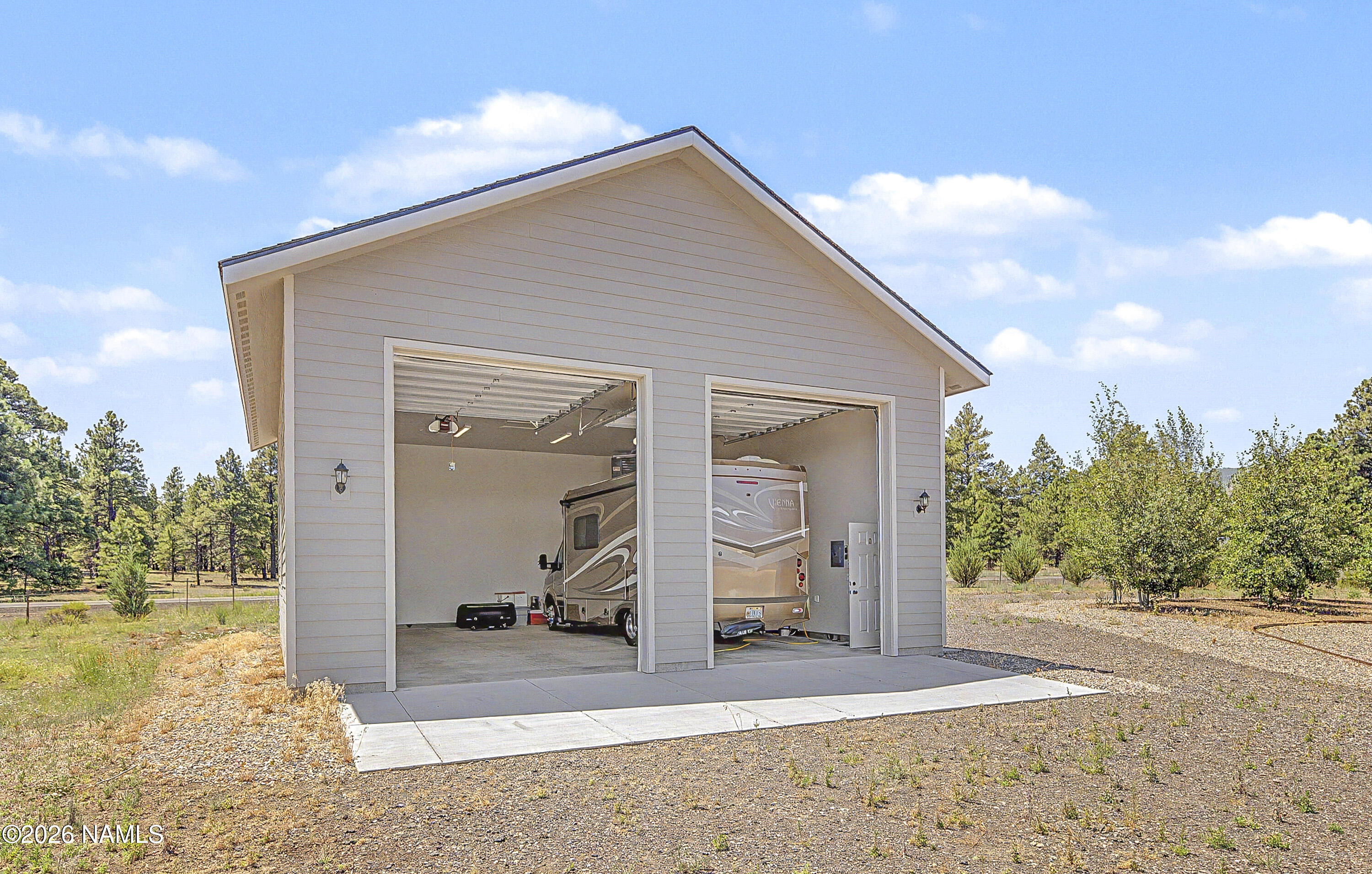10290 Lundin Road Flagstaff, AZ 86004 - Photo 32 of 58 RV Garage