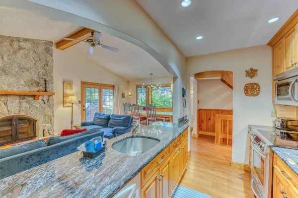 $859,000 | 30 Forest Lane, Unit 19, Carroll, NH 03595