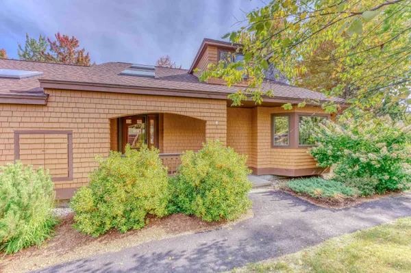 $859,000 | 30 Forest Lane, Unit 19, Carroll, NH 03595