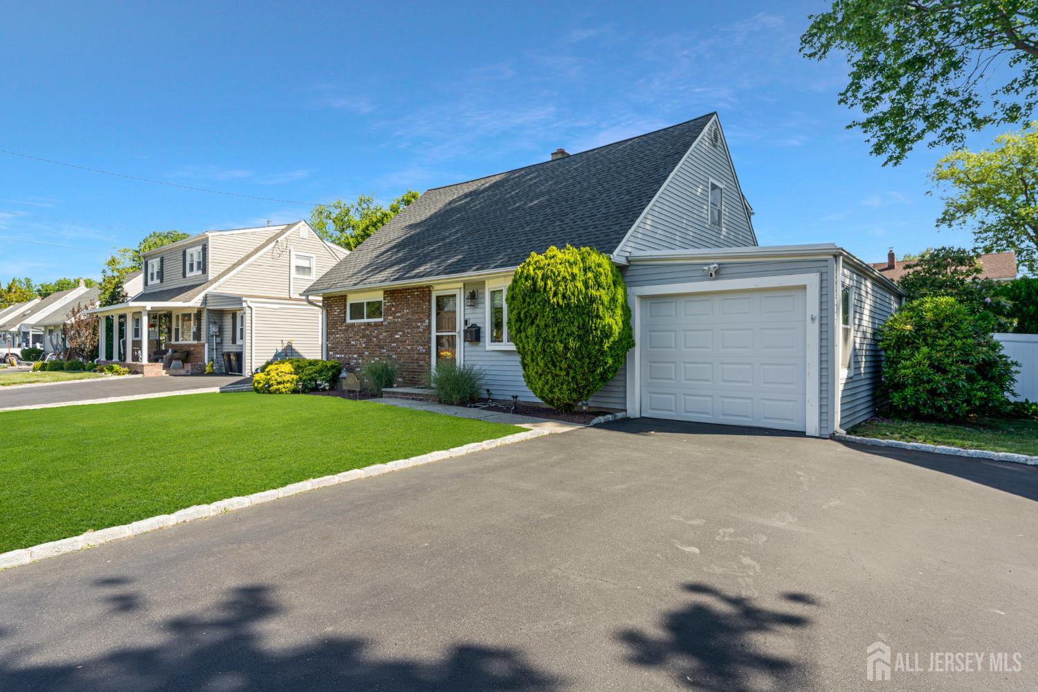 420 Decatur Avenue Middlesex, NJ 08846 - Photo 2 of 26
