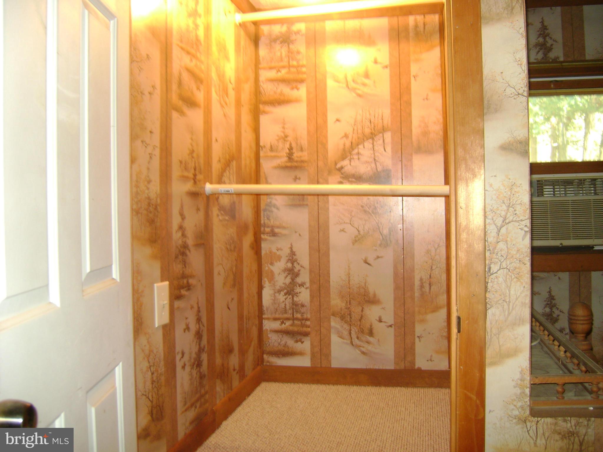 511 Three Creeks Road Winchester, VA 22603 - Photo 16 of 27 Interior (General)