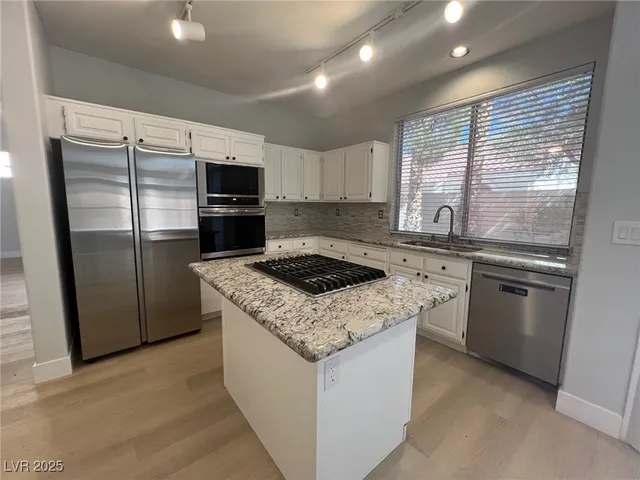 $2,495 | 1624 Wandering Winds Way, Las Vegas, NV 89128