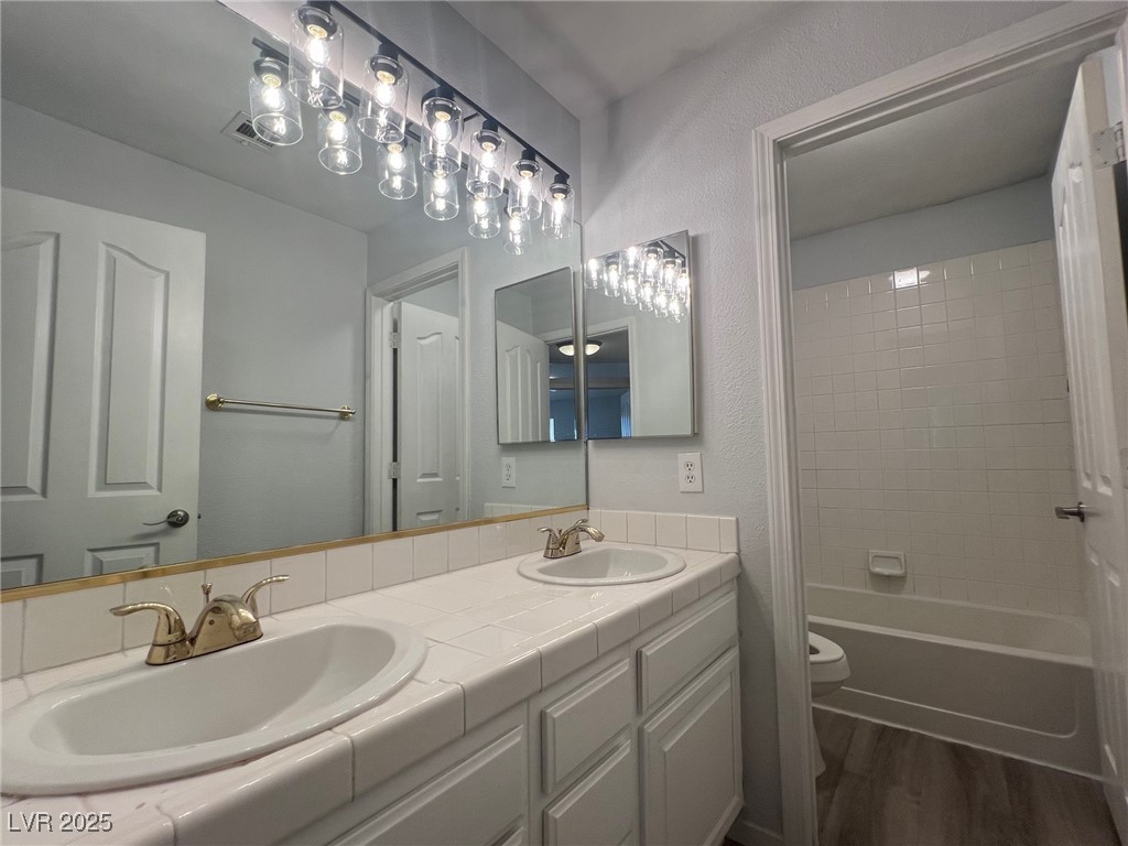 1624 Wandering Winds Way Las Vegas, NV 89128 - Photo 46 of 53 Hallway bathroom