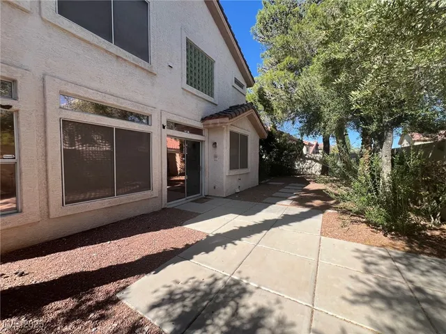 $2,495 | 1624 Wandering Winds Way, Las Vegas, NV 89128