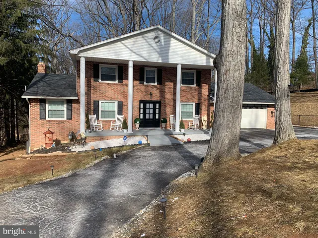 $449,900 | 4009 Robinhood Drive, York, PA 17408