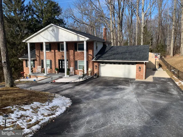 $449,900 | 4009 Robinhood Drive, York, PA 17408