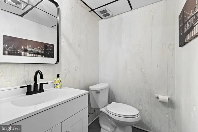 $449,900 | 4009 Robinhood Drive, York, PA 17408