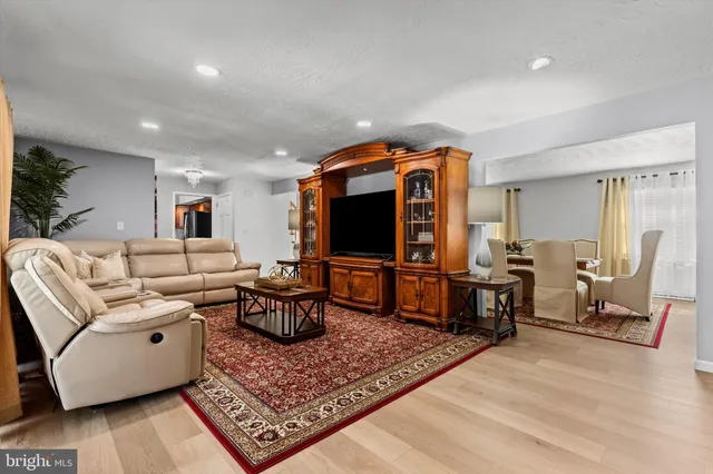 $449,900 | 4009 Robinhood Drive, York, PA 17408