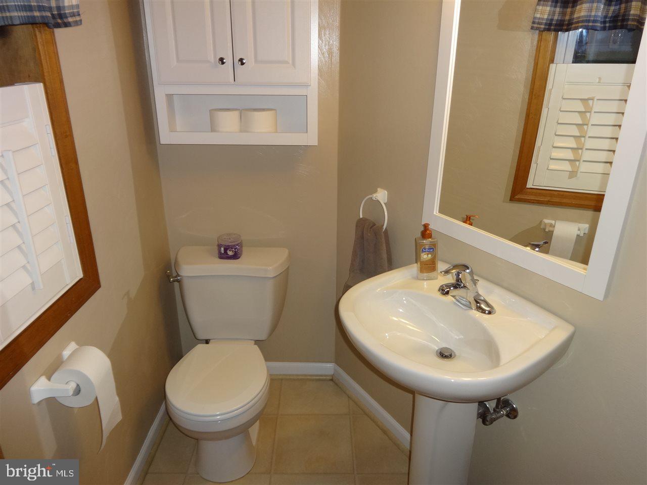 21 Colonial Drive Hanover, PA 17331 - Photo 32 of 35 Gallery Image 32