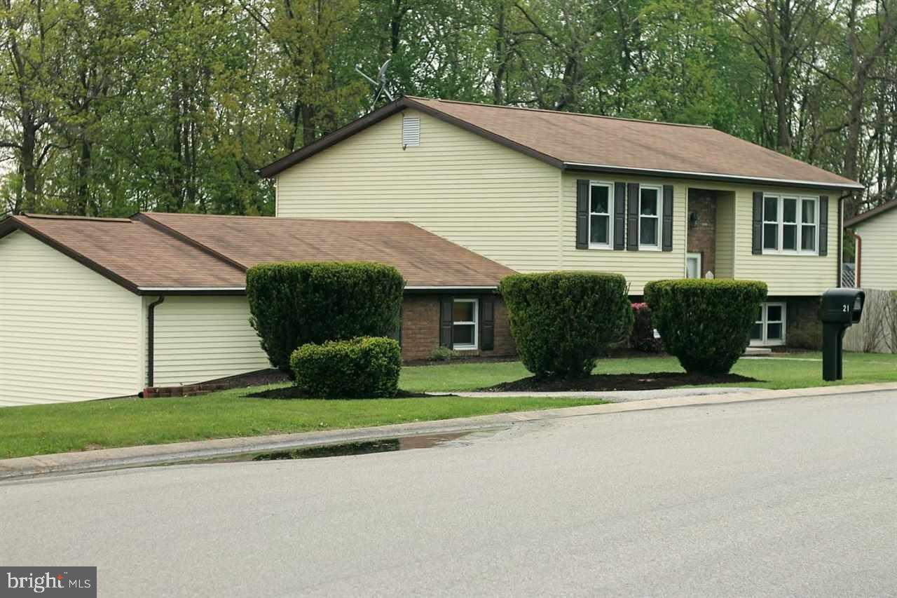 21 Colonial Drive Hanover, PA 17331 - Photo 4 of 35 Gallery Image 4